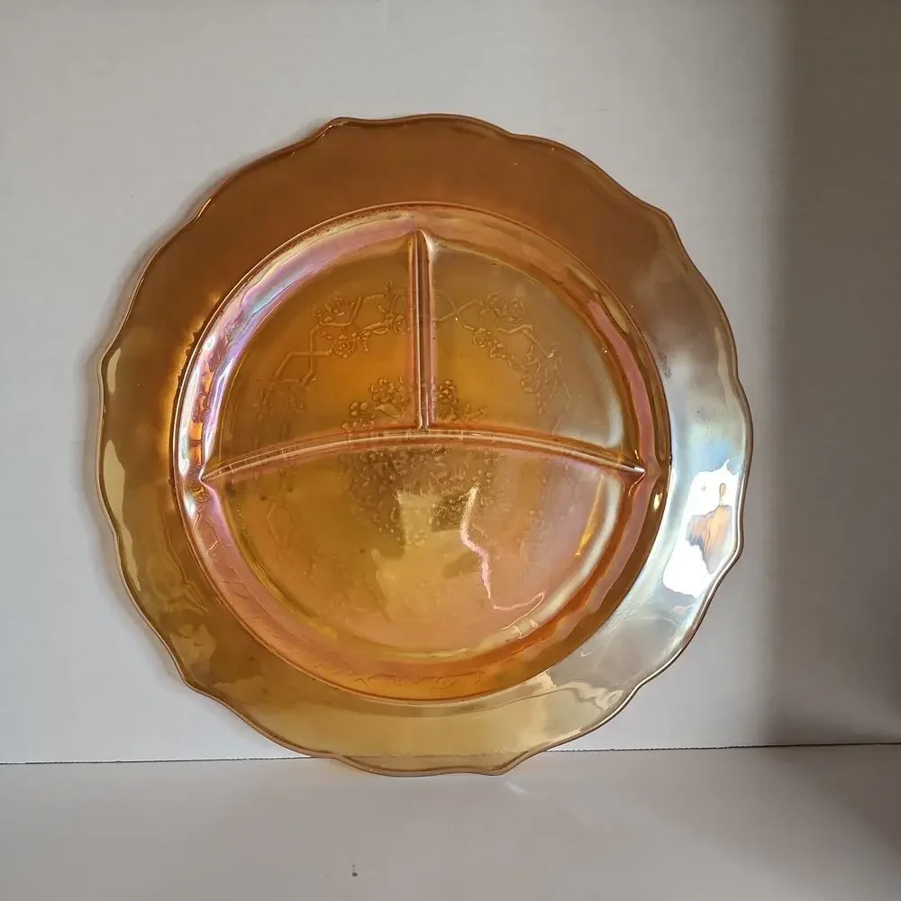 Federal Normandie Depression Glass Marigold Lattice Bouquet 11